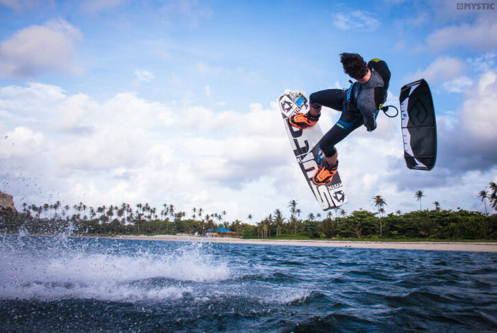 Kitesurfing
