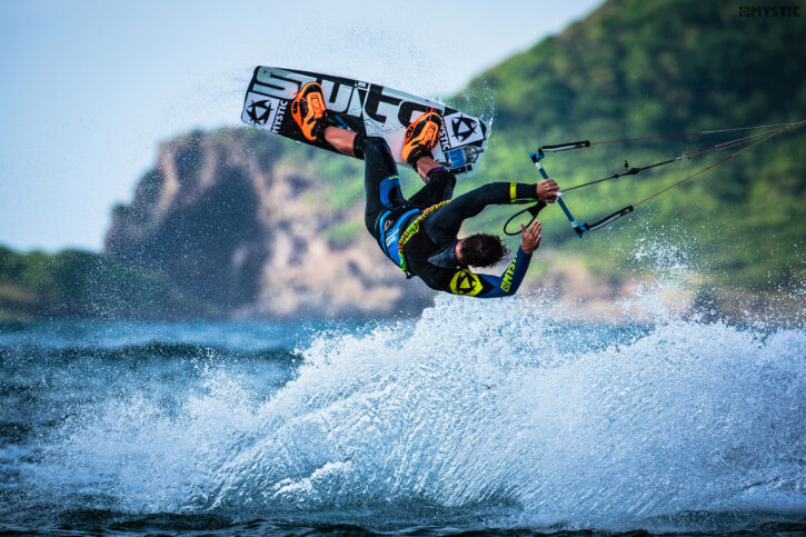 Kitesurfing
