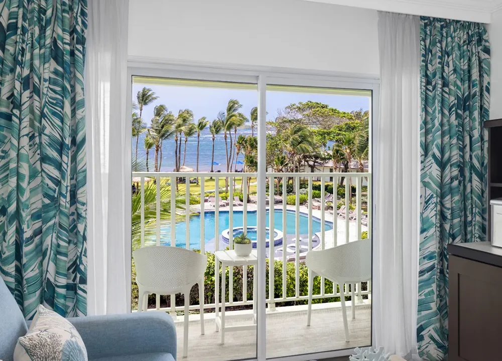 Harmony Concierge Jr. Suite Club Level Oceanview - Floor 4-r4