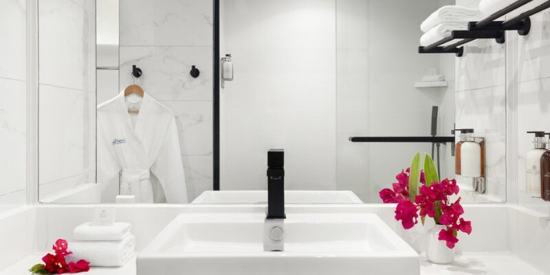 Coconut Bay’s Adults-Only Oasis