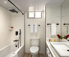 Small-Splash-Jr. Suite-Pool-View-Queen Small-Splash-Jr. Suite-Pool-View-Queen