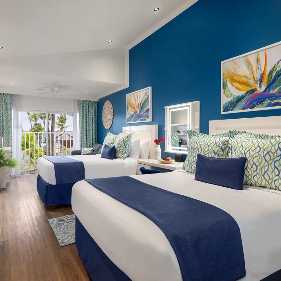 SPLASH CONCIERGE JR. SUITE CLUB LEVEL OCEANVIEW – QUEEN